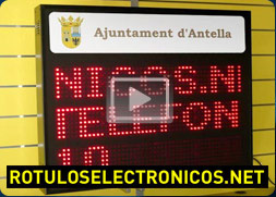 Cartel luminoso de leds multil�nea de 3 l�neas de texto