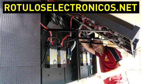 Nuestro servicio t&eacute;cnico de r&oacute;tulos led cuenta con profesionales cualificados